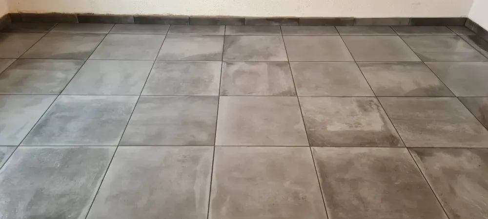 Revêtement en carrelage près de Aubenas