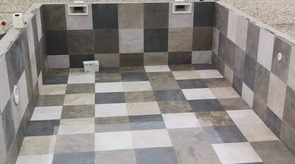 Pose de carrelage professionnel près de Aubenas